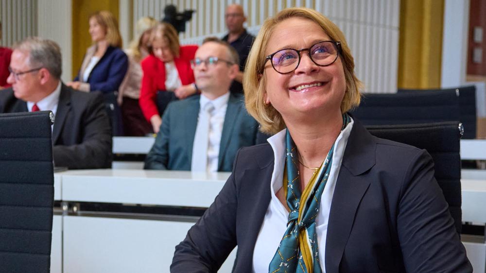 Mecklenburg-Vorpommern: SPD setzt sich bei Landtagspräsidentenwahl in ...