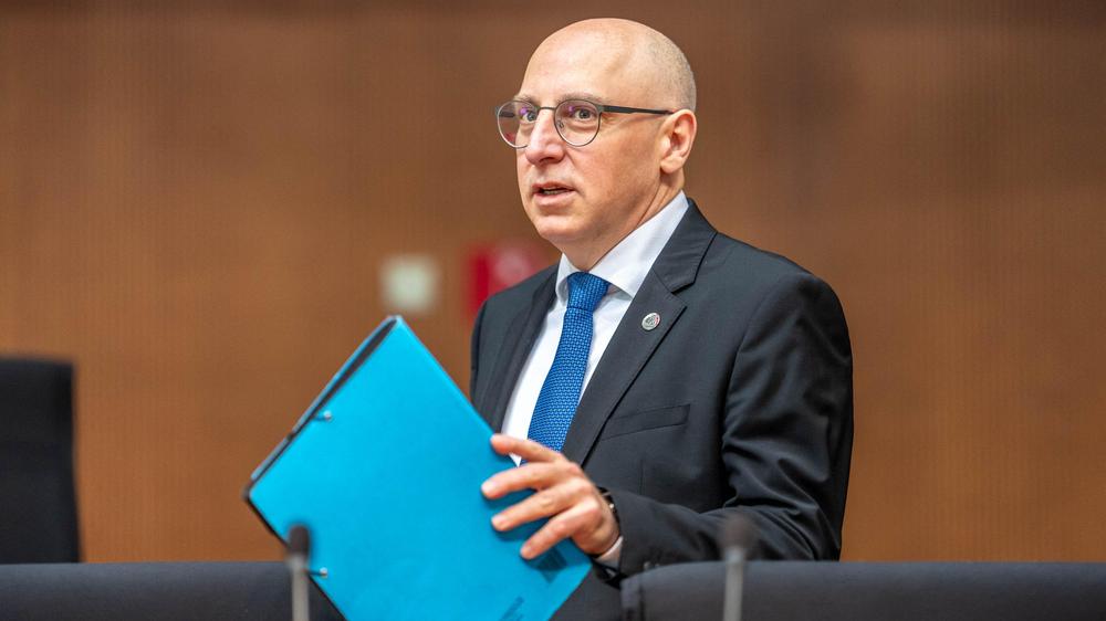 Verfassungsschutz Sinan Selen Rechtsextremismus neurechte Gruppen