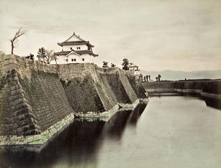Reisefotografie Aus Japan Stallburschen Grasmantel Kirschbluten