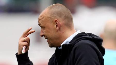 St Pauli Trainer Holger Stanislawski Hart Wie Felix Magath Zeit Online