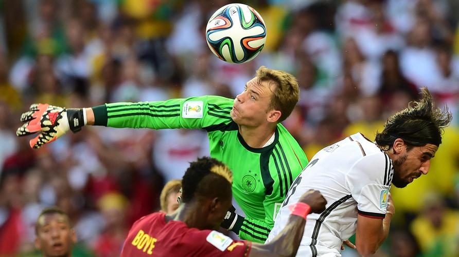 Manuel Neuer: Manuel Neuer im Spiel gegen Ghana