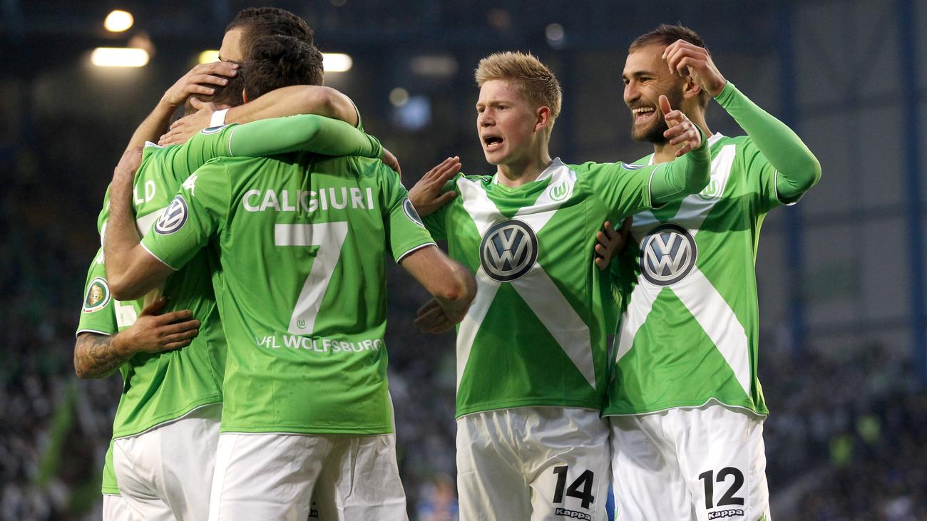 DFB-Pokal Wolfsburg beendet Bielefelds Traum vom Finale ZEIT ONLINE