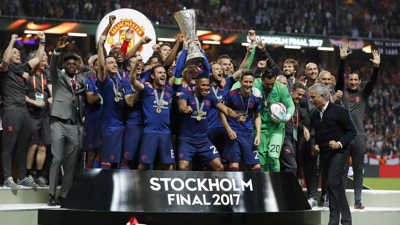 Fußball: Manchester United gewinnt Europa League | ZEIT ONLINE