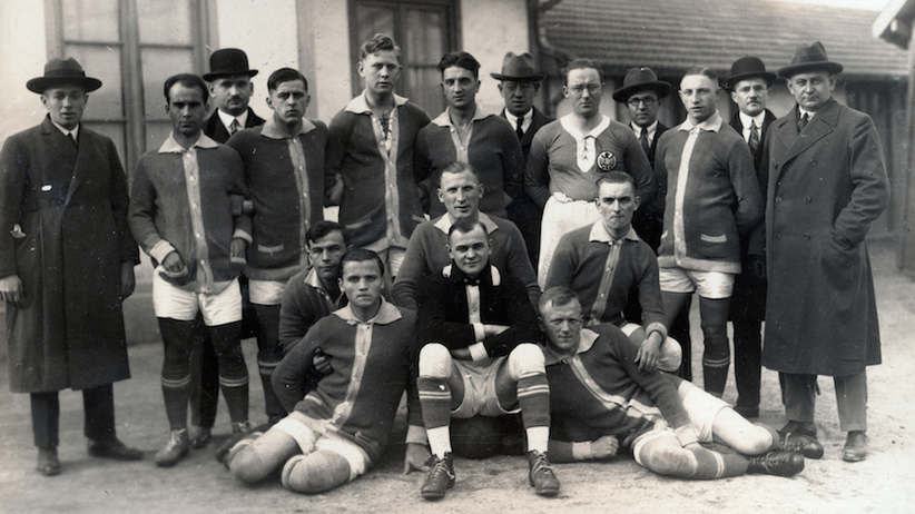 Fußball in der Weimarer Republik: Damals wurden Fußballer als Affen