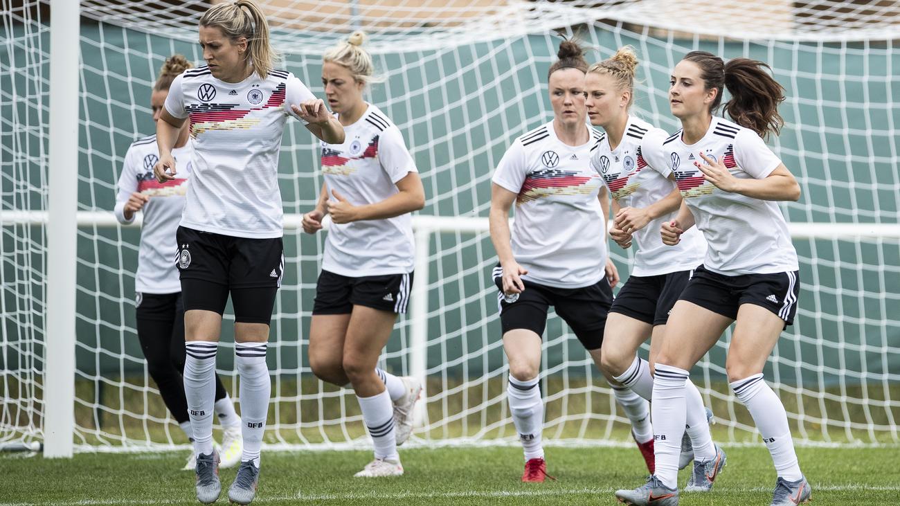 Frauenfußball WM Sie wollen nicht mit dem Hintern wackeln ZEIT ONLINE