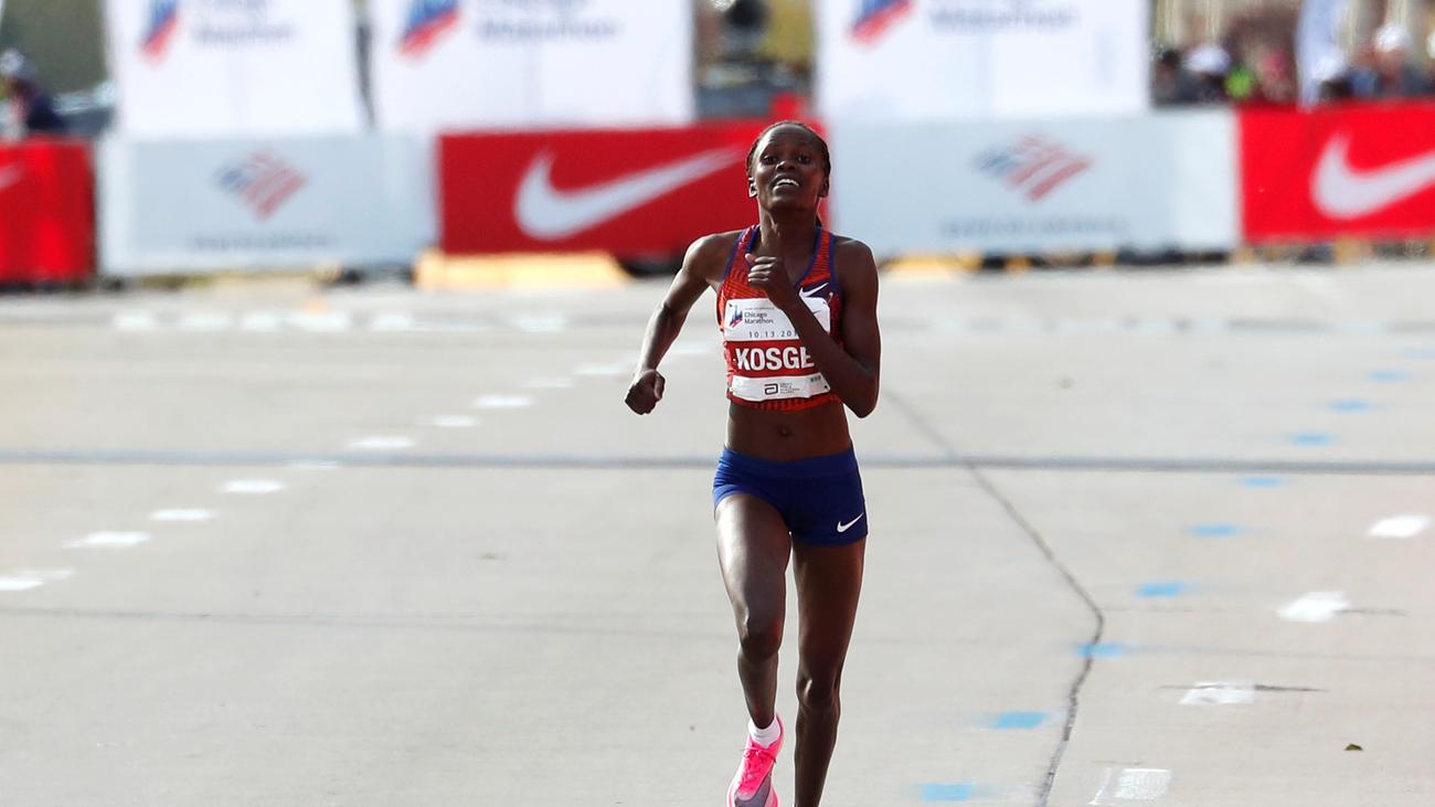 Chicago Marathon Kenianerin Brigid Kosgei Bricht Marathonweltrekord Zeit Online