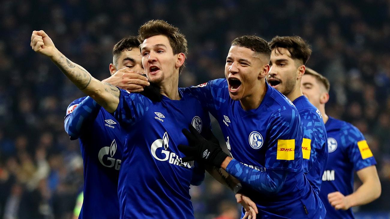 Bundesliga 13th Matchday Schalke Is After Home Win Second In The