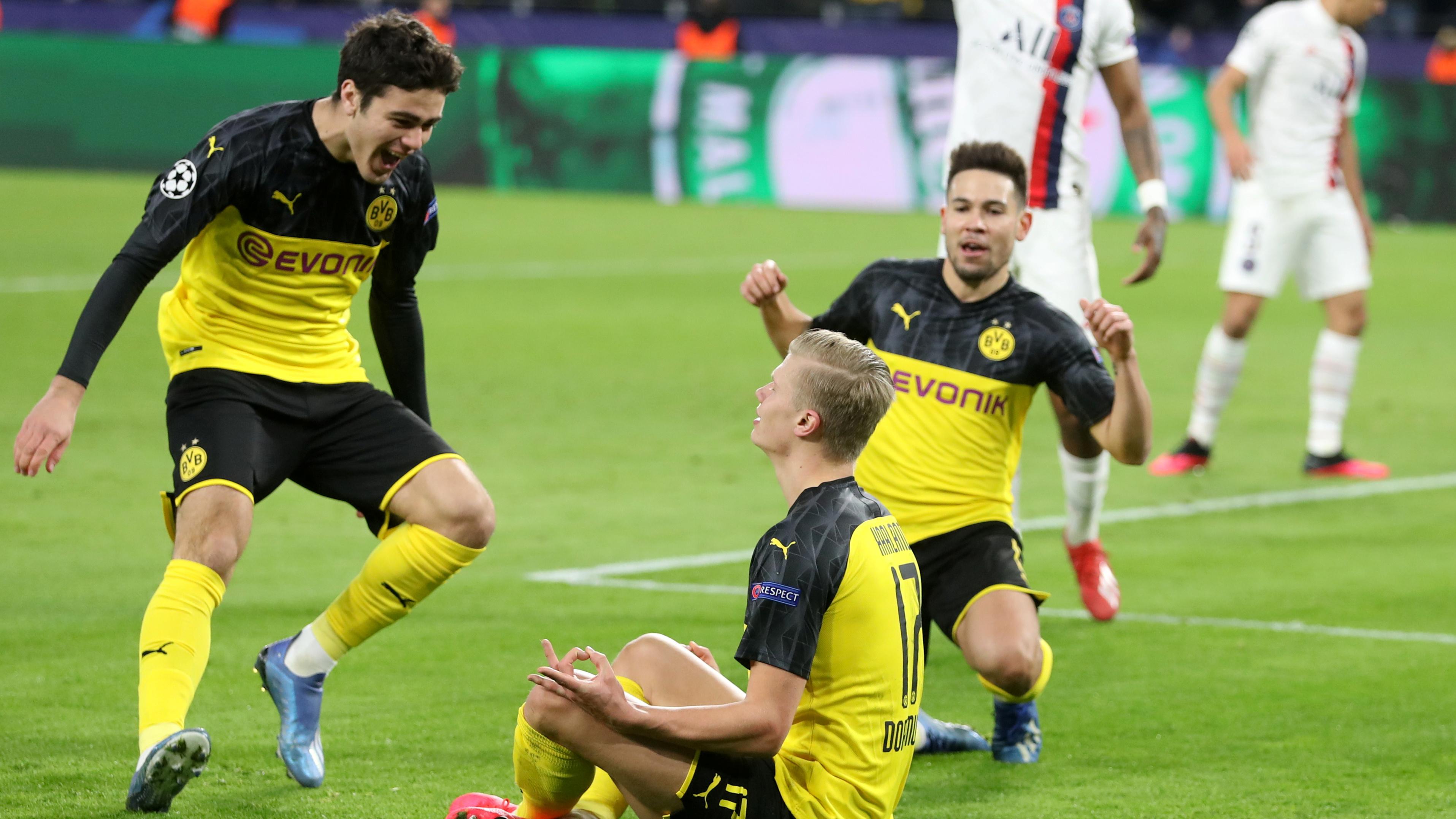 Champions League: Dortmunds Erling Haaland (sitzend) beim Torjubel nach seinem Treffer zum 1:0