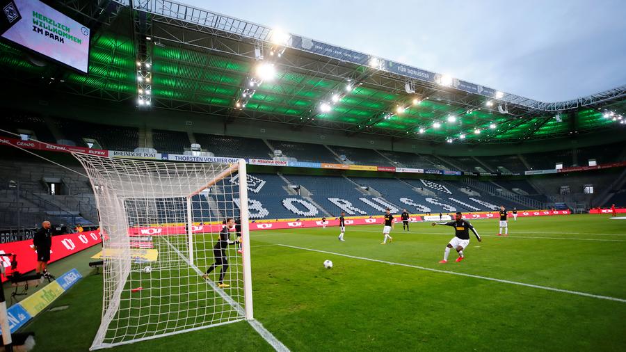 Fussball Bundesliga Tod Und Spiele Zeit Online