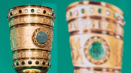 Dfb Pokalfinale Als Die Luftwaffe Beinahe Den Dfb Pokal Gewann Zeit Online