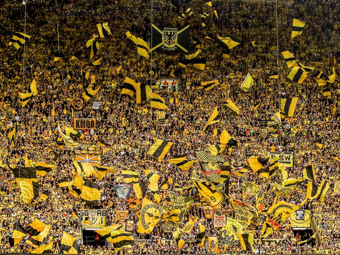 Borussia Dortmund Der braune Fleck auf der gelben Wand ZEIT ONLINE
