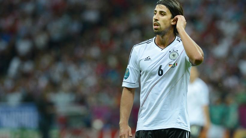 Hertha BSC: Sami Khedira beendet Fußball-Karriere | ZEIT ...