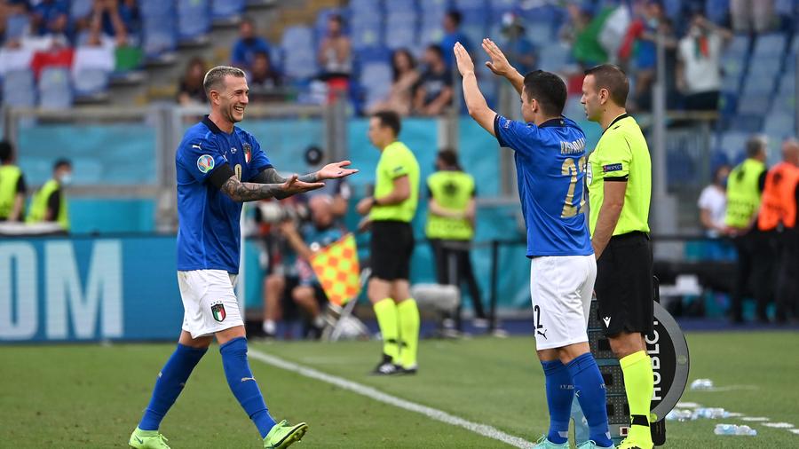 Em Italien : Fussball Em Was Italien So Stark Macht - Der er, i alt, udtaget 16 kæmpere, til det danske landshold og ingen andre klubber overgår struer karate klub, i antallet af udtagne kæmpere.