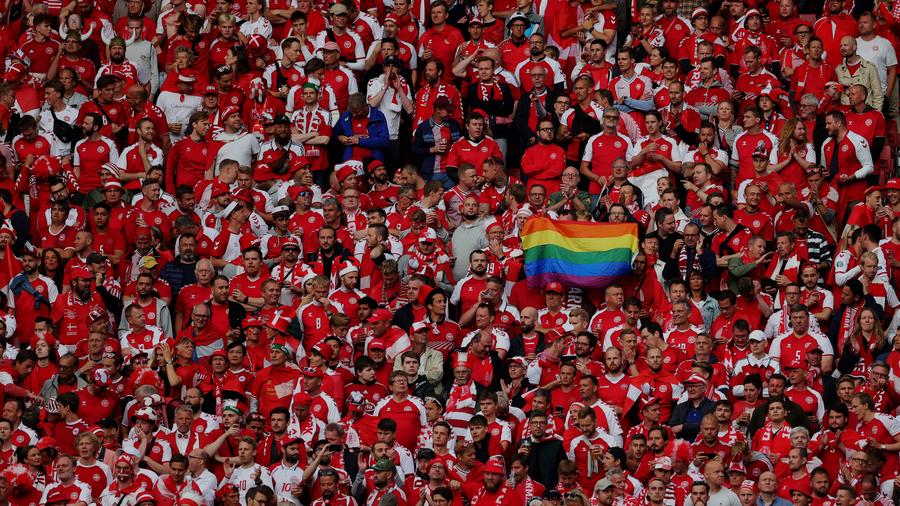 Regenbogen Verbot Die Scheinheiligkeit Der Uefa Zeit Online