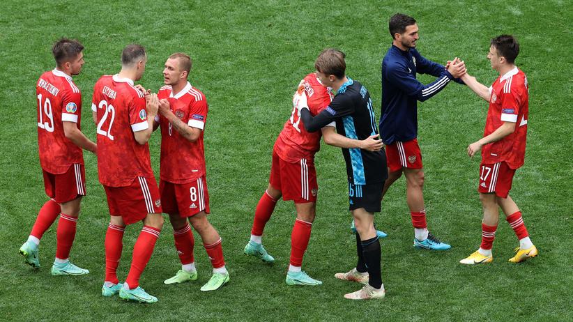 Fußball-EM: Russland gewinnt gegen Finnland | ZEIT ONLINE