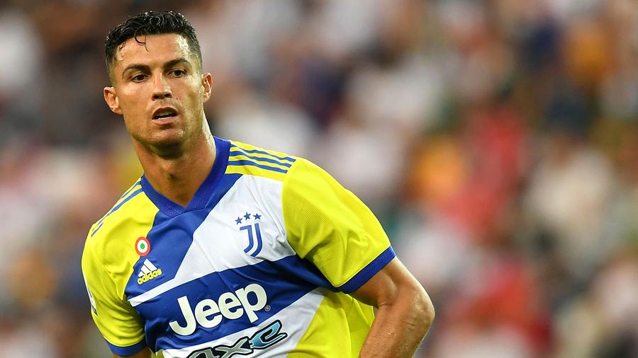 Transfer Cristiano Ronaldo Wechselt Zu Manchester United Zeit Online