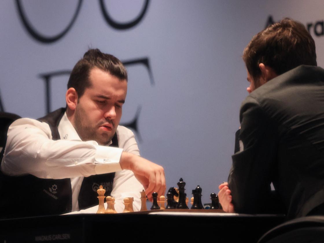 Schach-WM live Partie 1 Nepomnjaschtschi gegen Carlsen ZEIT ONLINE