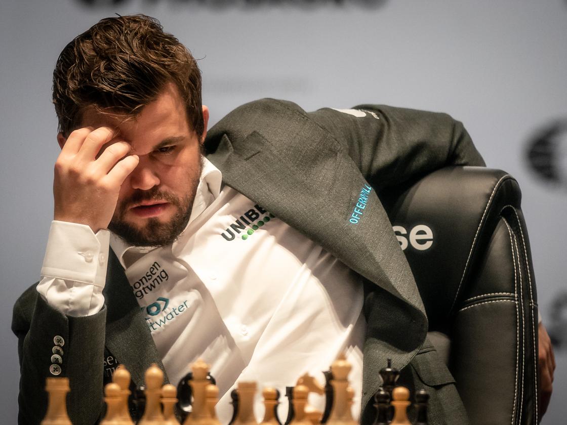 Schach-WM Magnus Carlsen verteidigt Führung in siebter WM-Partie ZEIT ONLINE