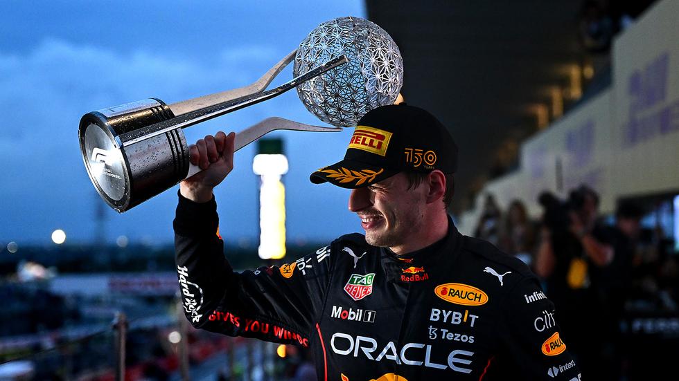 Japan: Max Verstappen zum zweiten Mal Formel-1-Weltmeister | ZEIT ONLINE