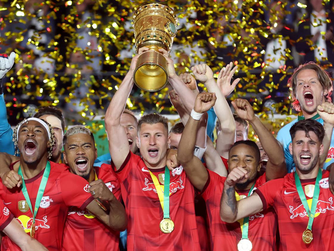 DFB-Pokal So gewinnt man Pokale, aber nicht die Schale ZEIT ONLINE