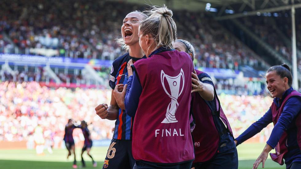 Uefa Women's Champions League: Wolfsburgs Fußballerinnen Verlieren ...