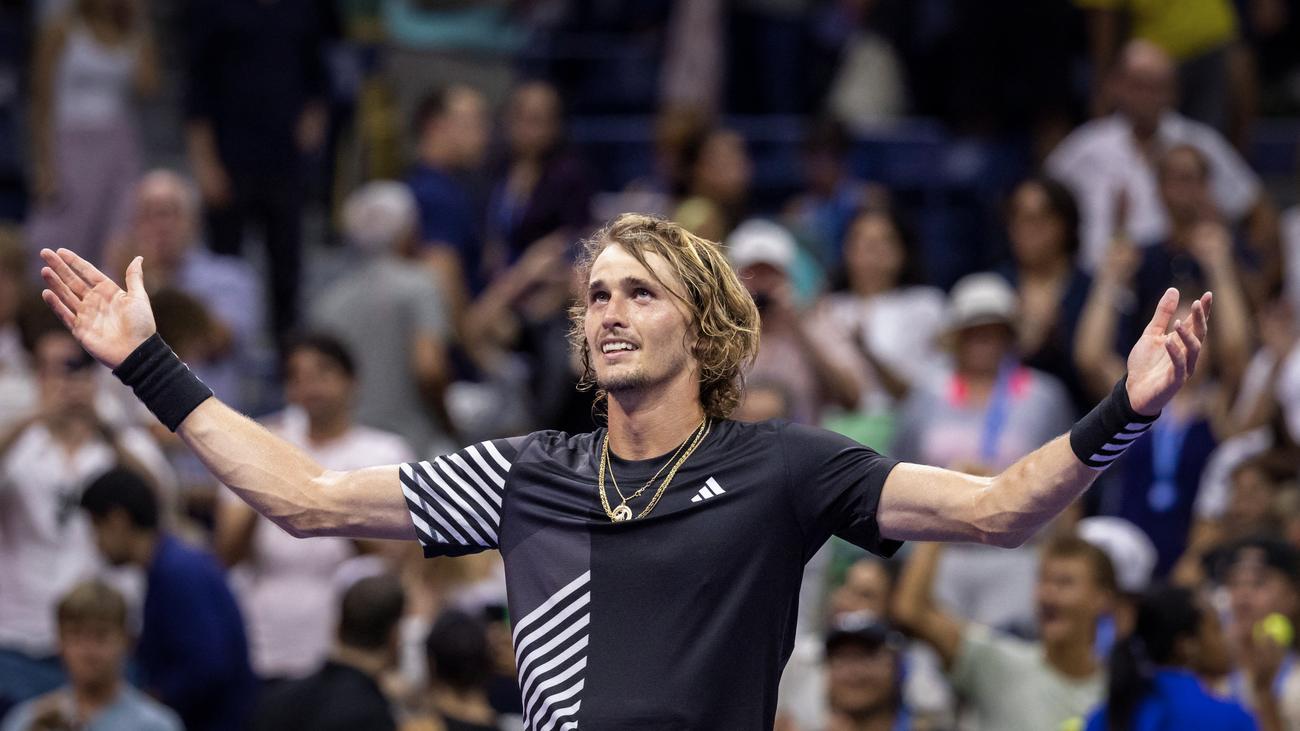 Tennis Zverev erreicht Viertelfinale der US Open und trifft auf