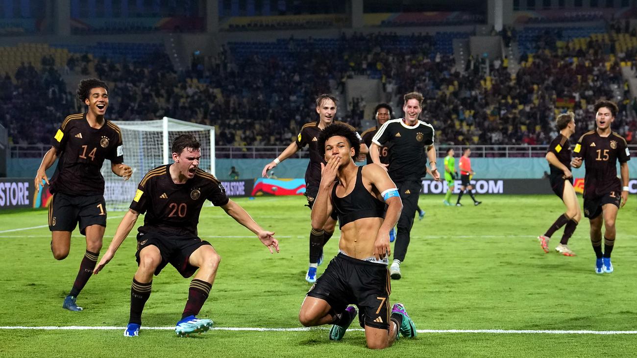 Football : l’équipe nationale U17 atteint la finale de la Coupe du monde |  TEMPS EN LIGNE