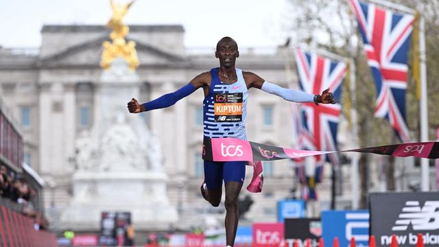 Kelvin Kiptum: Marathon-Weltrekordhalter stirbt bei Verkehrsunfall 