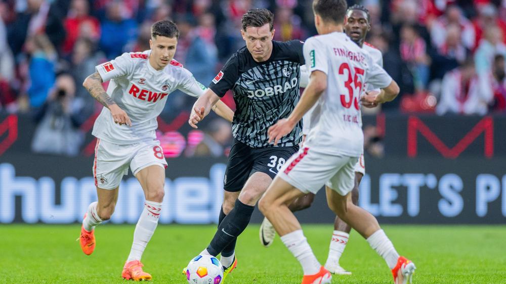 Bundesliga 32. Spieltag – Samstag: Kölns Max Finkgräfe und Freiburgs Michael Gregoritsch am 32. Spieltag. Köln steht nach dem Unentschieden gegen Freiburg kurz vor dem Abstieg aus der Bundesliga.