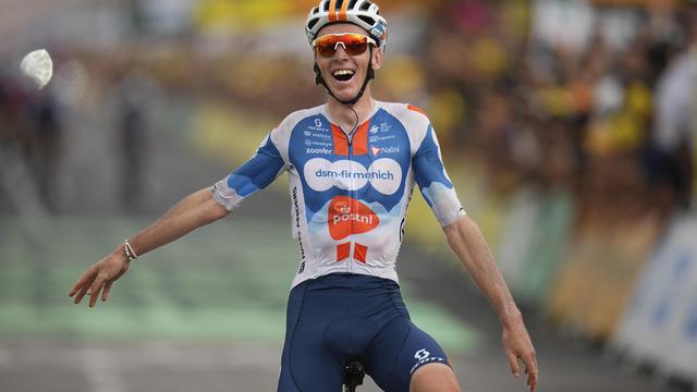 Radsport: Romain Bardet gewinnt erste Etappe der Tour de France