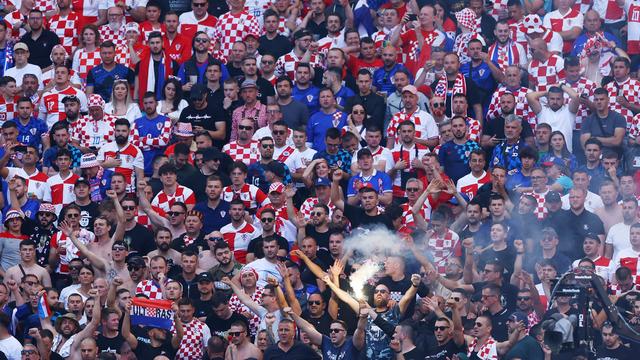 Albanien und Kroatien: Uefa ermittelt gegen Fans wegen möglicher Diskriminierung