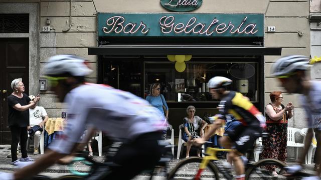 Ernährung bei der Tour de France: Was Hobbyradler von den Ernährungsexperten der Profis lernen könn…