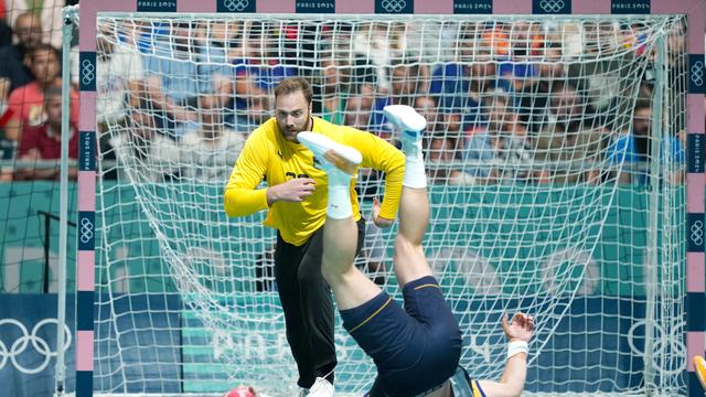 Olympische Sommerspiele: Deutsche Handballer gewinnen gegen Schweden