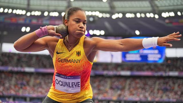 Olympische Spiele 2024: Yemisi Ogunleye gewinnt Gold im Kugelstoßen