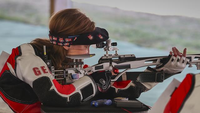 Paralympische Spiele 2024: Natascha Hiltrop holt Gold mit dem Kleinkalibergewehr