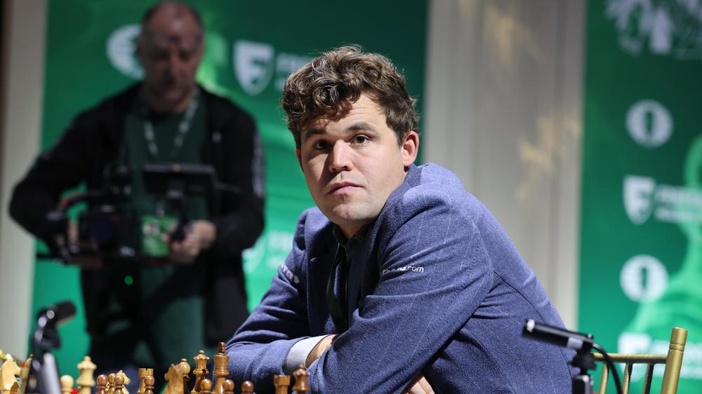 Magnus Carlsen - Figure 1