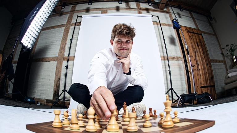 Magnus Carlsen in action at the Weissenhaus