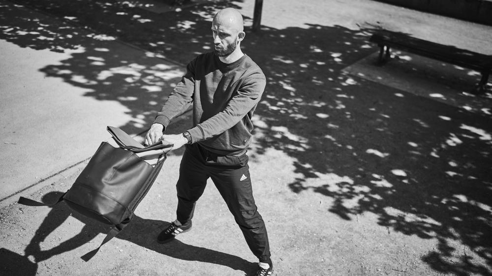 Unser Personal Trainer: Der Rucksackschwung