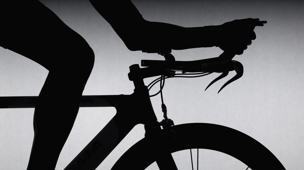 Radsport: Fährt man ohne Haare schneller?