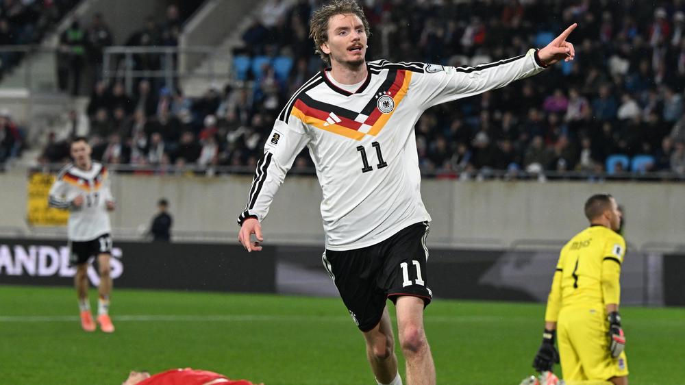 Nick Woltemade jubelt nach seinem Doppelpack im WM-Qualifikationsspiel Deutschland gegen Luxemburg 2025