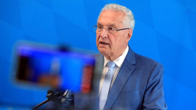 Fanproteste: Bayerns Innenminister sieht keinen Grund für Fanproteste in Bundesliga