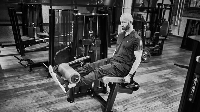 (+) Fitnessübung: Der Beinstrecker