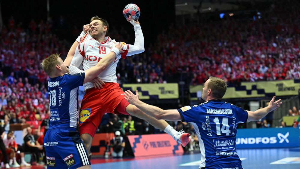 Handball-EM: Im Halbfinale konnten sich die Dänen gegen die Mannschaft aus Island durchsetzen. Damit stehen sie am Sonntag im Finale gegen Deutschland.