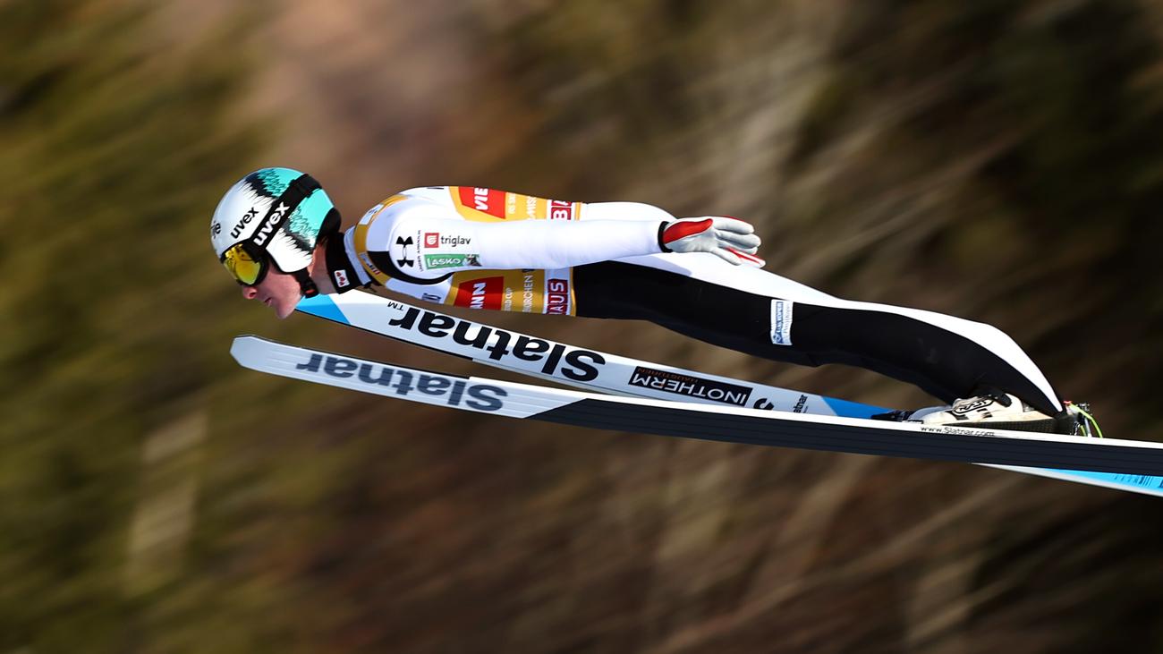 Skispringen: Domen Prevc gewinnt Neujahrsspringen