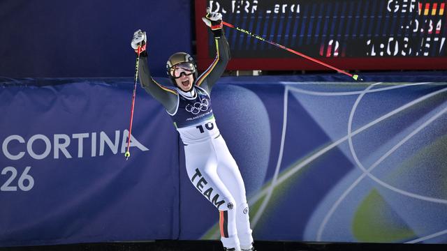 Olympische Winterspiele: Skirennläuferin Dürr liegt überraschend auf Medaillenkurs