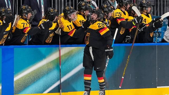 Olympische Winterspiele: Deutschland schlägt Frankreich im Eishockey in der Overtime