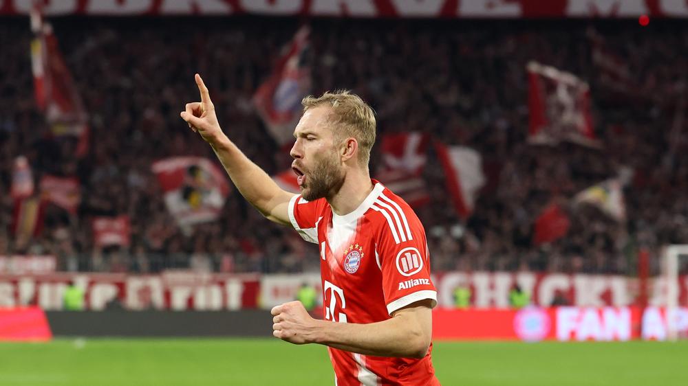 Bundesliga, 25. Spieltag – Freitag: Konrad Laimer erzielte kurz vor der Halbzeit ein Tor für Bayern.