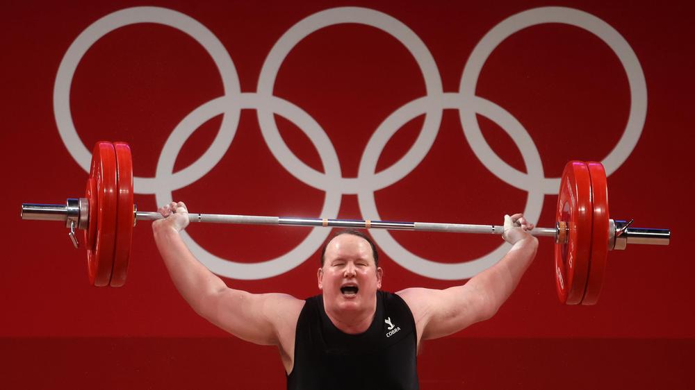  Die Gewichtheberin Laurel Hubbard bei den Olympischen Spielen in Tokio 2021