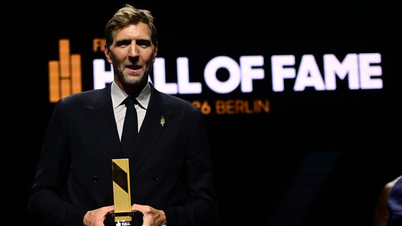 Basketball : Dirk Nowitzki in Hall of Fame der FIBA aufgenommen