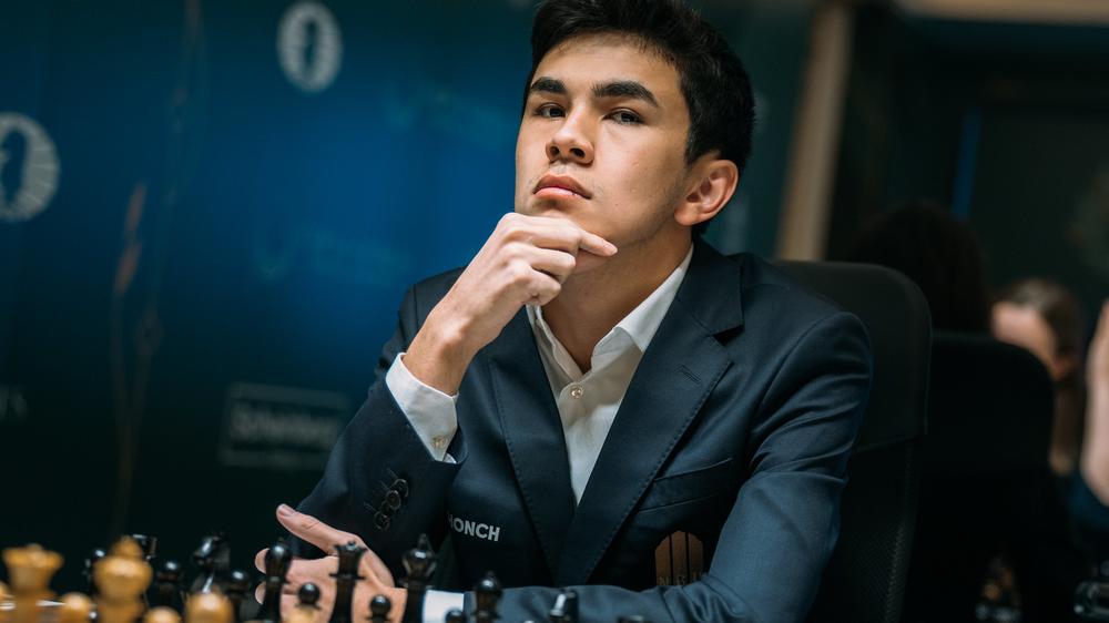 Schach-Kandidatenturnier: Können und Wille: Javokhir Sindarov. Noch nie ist jemand so gut in ein Kandidatenturnier gestartet.